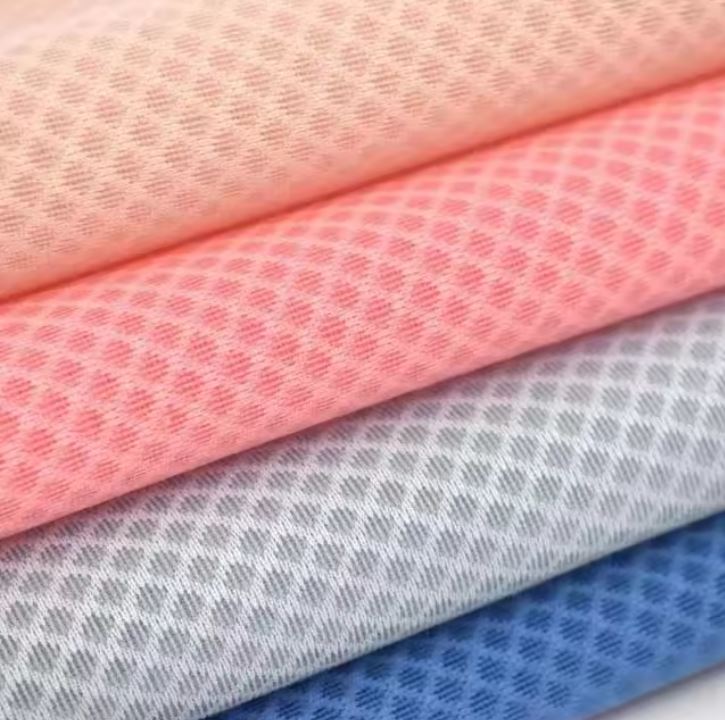 Newest Popular 100% Polyester Soft Diamond Design Air Mesh 3d Knitted Spacer Mesh Fabric Sandwich Mesh Fabric